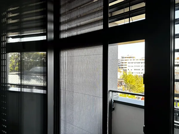 Vertikálna montáž